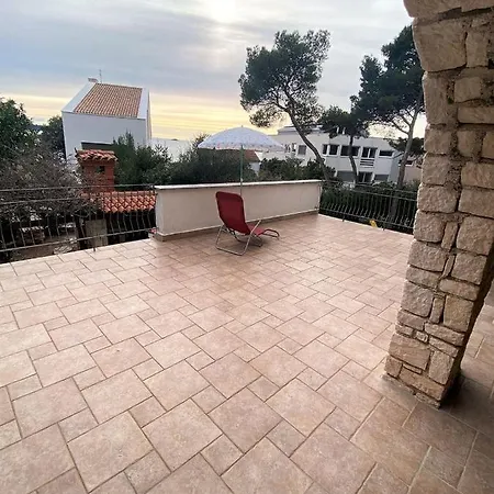 公寓 Balcony On The Beach 罗维尼